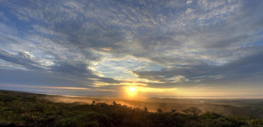 Dawn in la macarena colombia 2024 08 06 05 32 51 utc