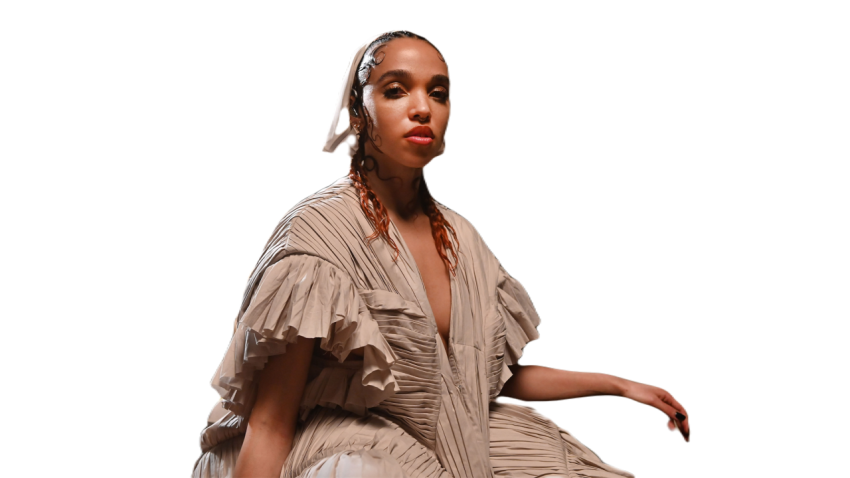 Fka twigs 5k 5120x2880 18318