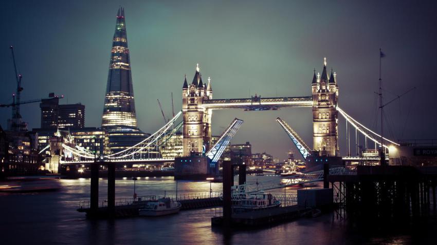 02988 londoncalling 2560x1440