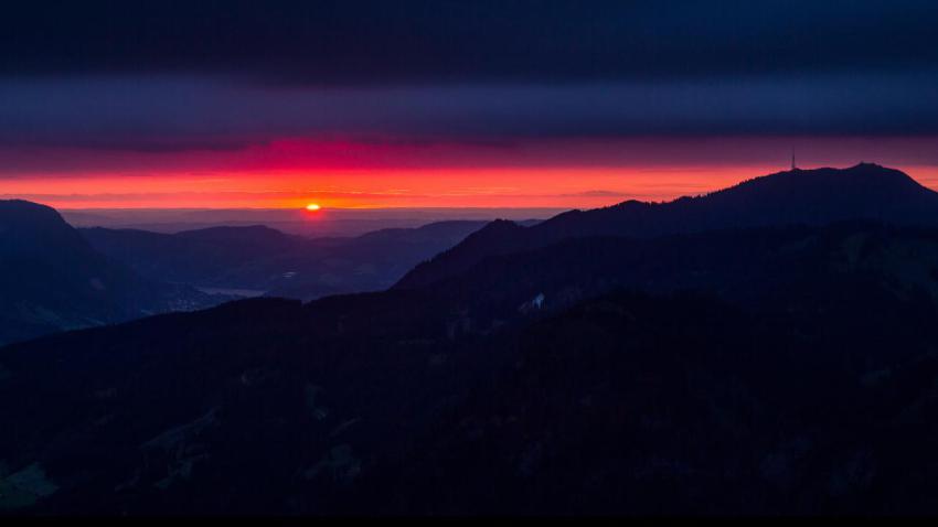 03059 amazingmountainsunset 2560x1440