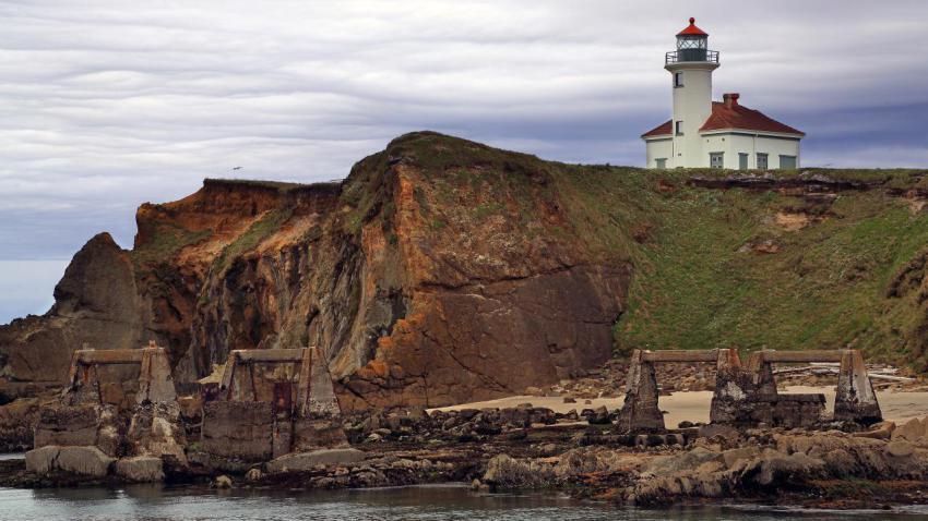 03241 gregorypointlighthouse 2560x1440