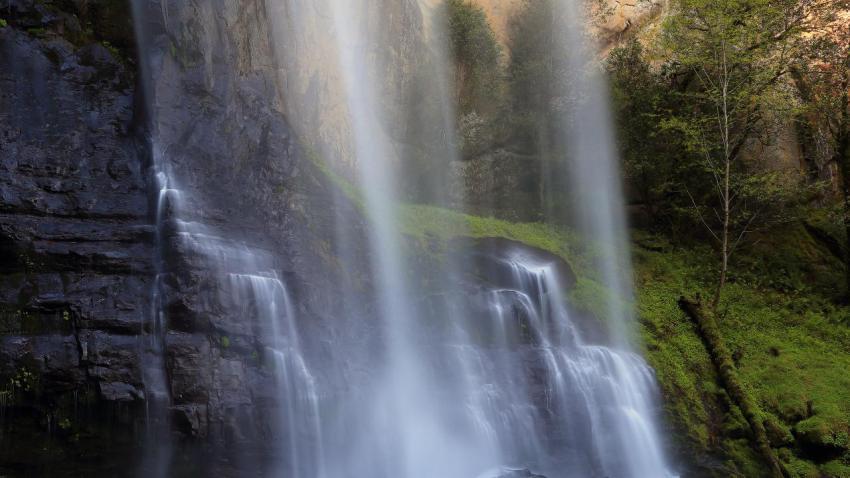 03247 silverfalls 2560x1440