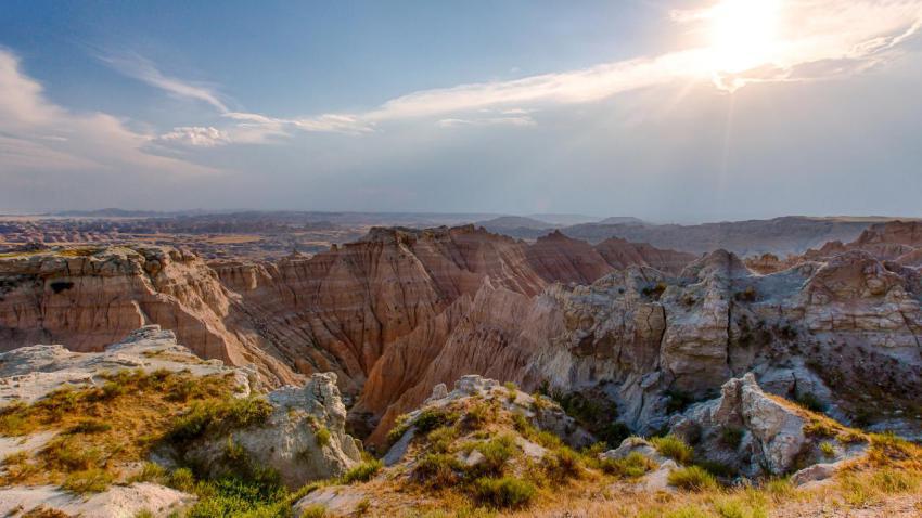 03339 badlandsintheafternoonsun 2560x1440
