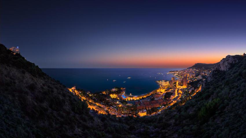 03376 vistapalaceovermonaco 2560x1440