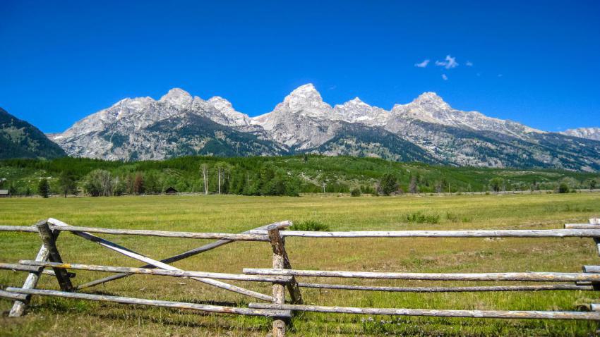 03554 grandteton 2560x1440