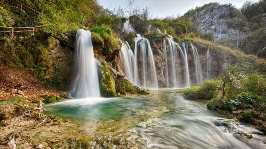 03569 plitvicesecretwaterfall 2560x1440
