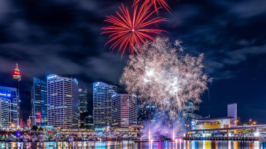 03707 fireworksindarlingharbour 2560x1440