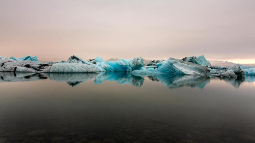 03721 glacierlagoon 2560x1440