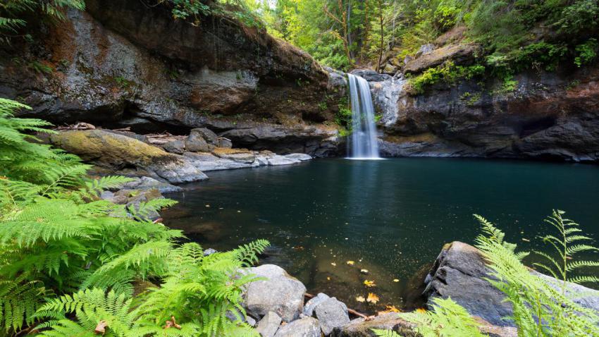 03745 uppercoquillefalls 2560x1440