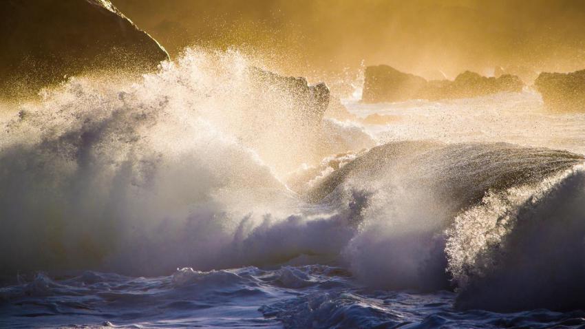 03766 oahusplash 2560x1440