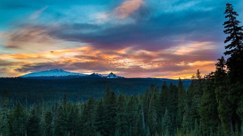 03787 diamondpeaksunset 2560x1440