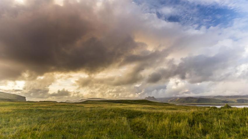 03910 icelandsunset 2560x1440