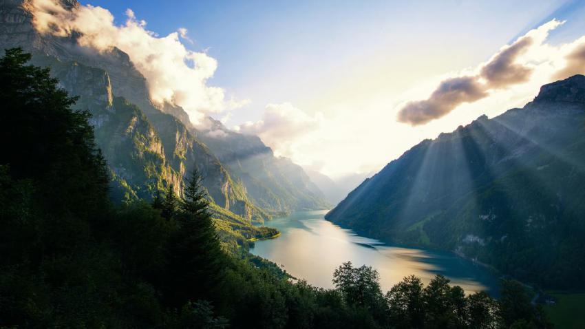 03935 empireofthealps 2560x1440