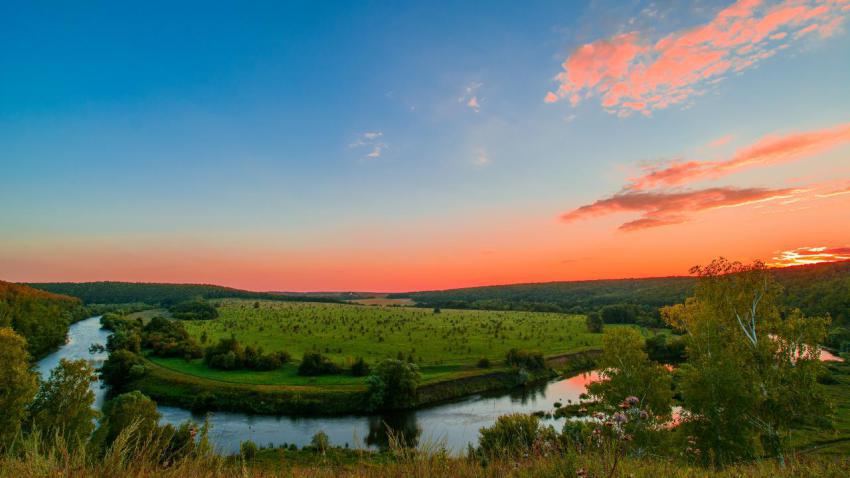 03951 redsunsetinrussia 2560x1440