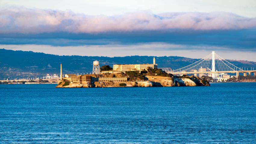 03967 alcatrazisland 2560x1440