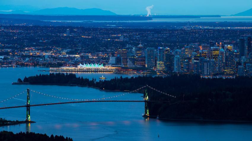 03979 lionsgatebridge 2560x1440