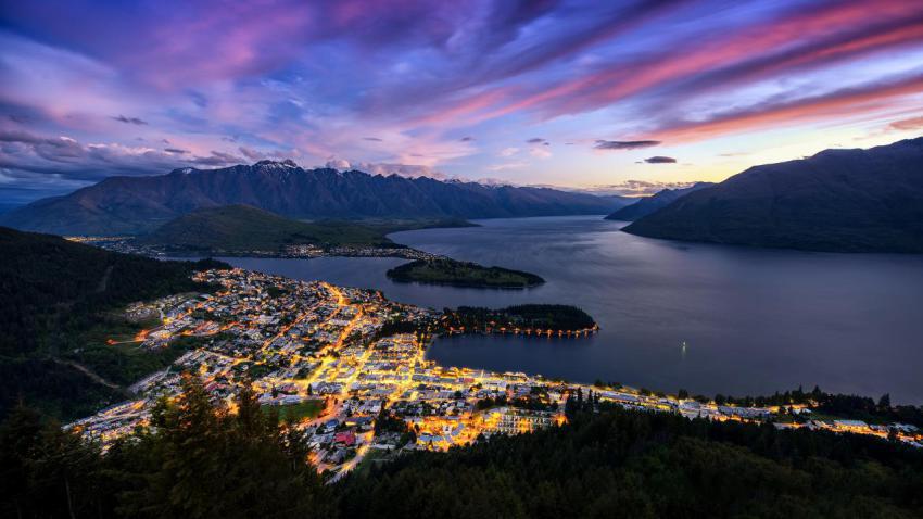 04086 queenstownfrombobspeak 2560x1440