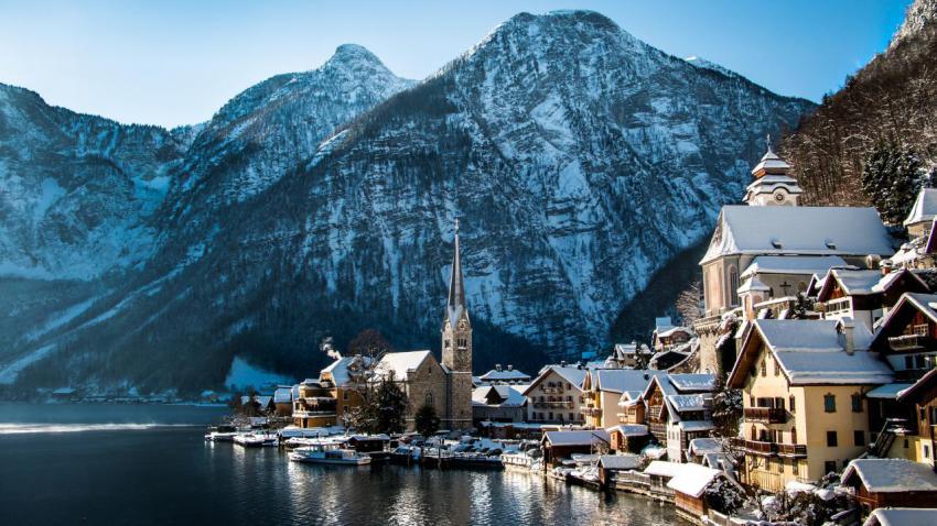 Hallstatt Illusion