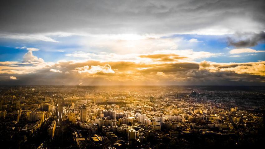 Lighting Up Paris