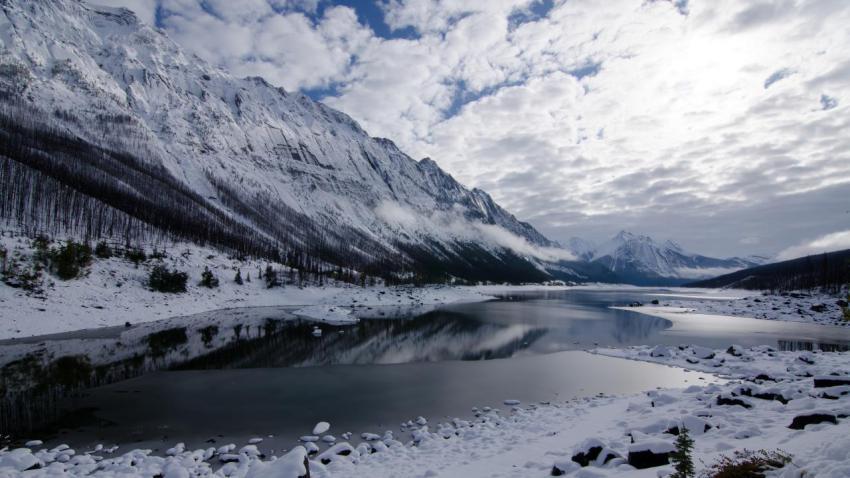 Medicine Lake, Jasper