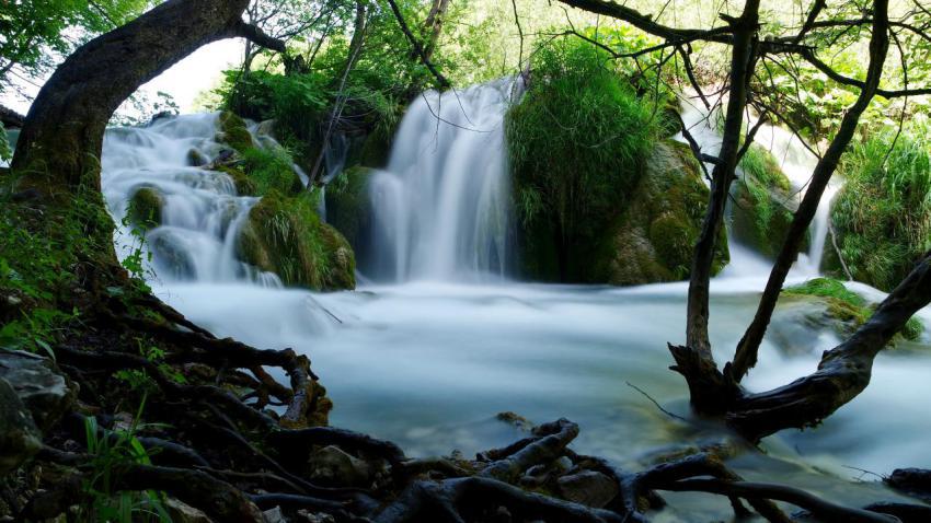 Plitvicka Jezera Small Waterfall