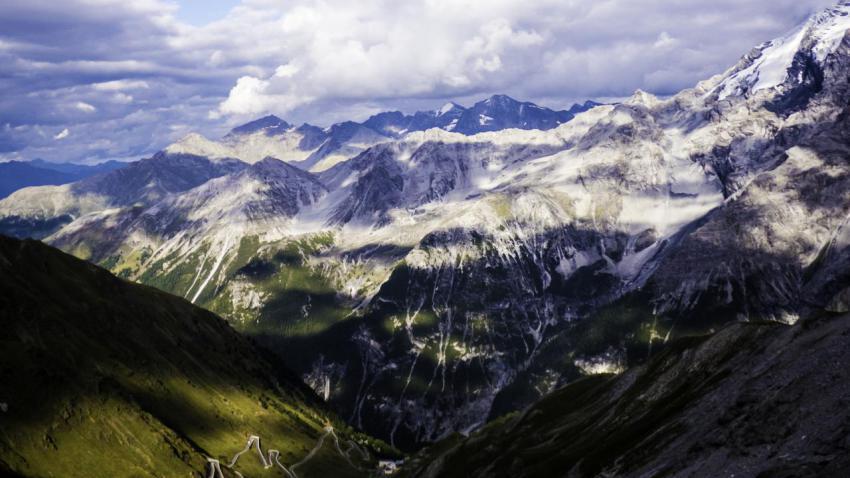 Stelvio Pass, Italian Swiss Border