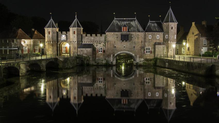 The Koppelpoort at Night
