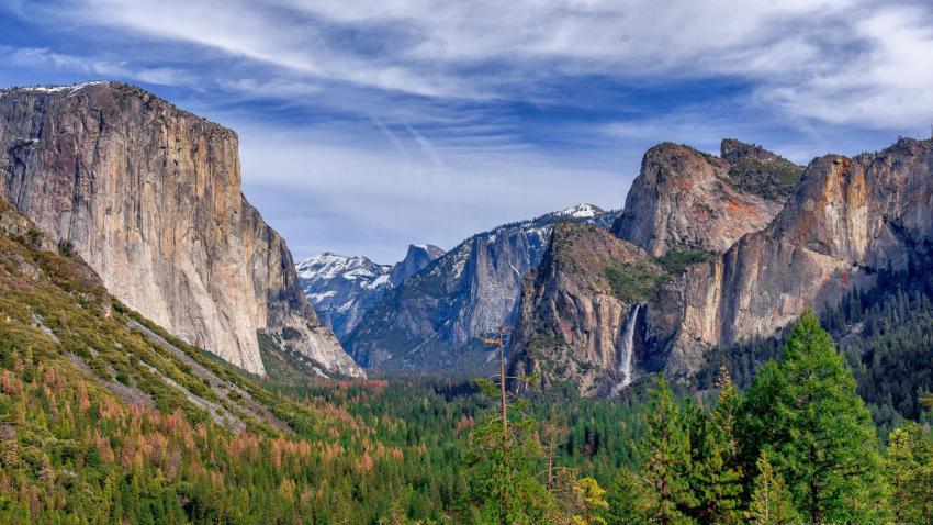 Tunnel View