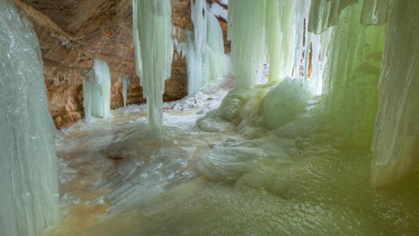 EbenIceCave