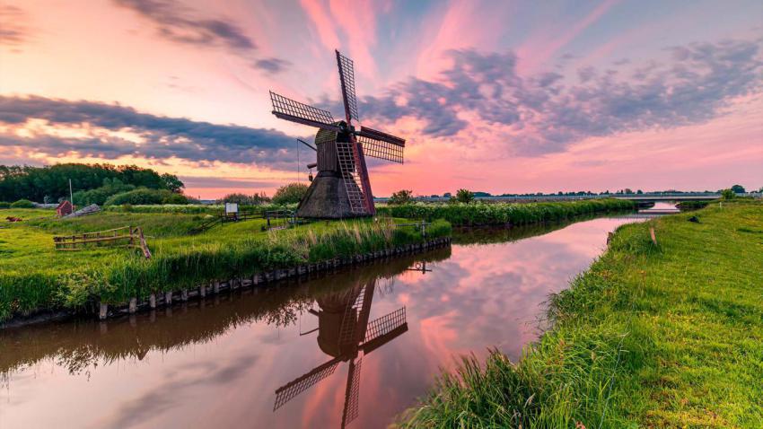 HistoricWindmill