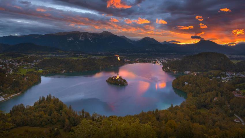 LakeBledSunrise