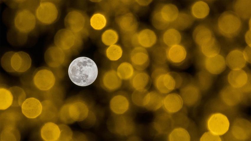 MoonBeforeYule 1920x1080