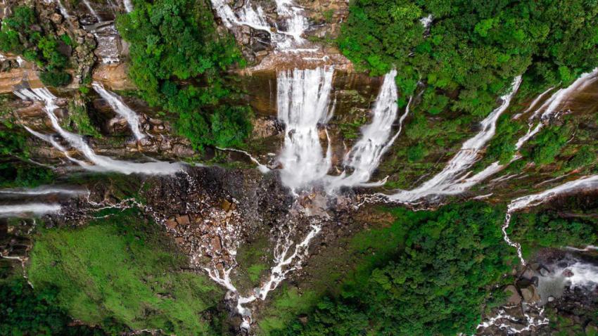 NohsngithiangFalls