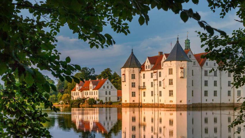 SchlossGluecksburg 1920x1080