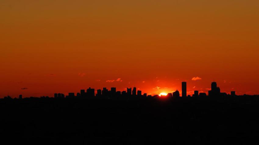 01026 bostonsunrise 2560x1440