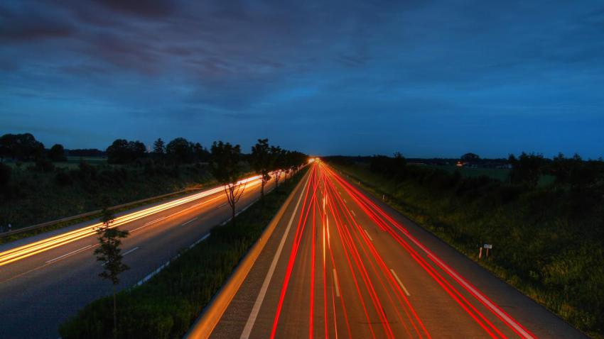 01321 highwayatnighttheend 2560x1440
