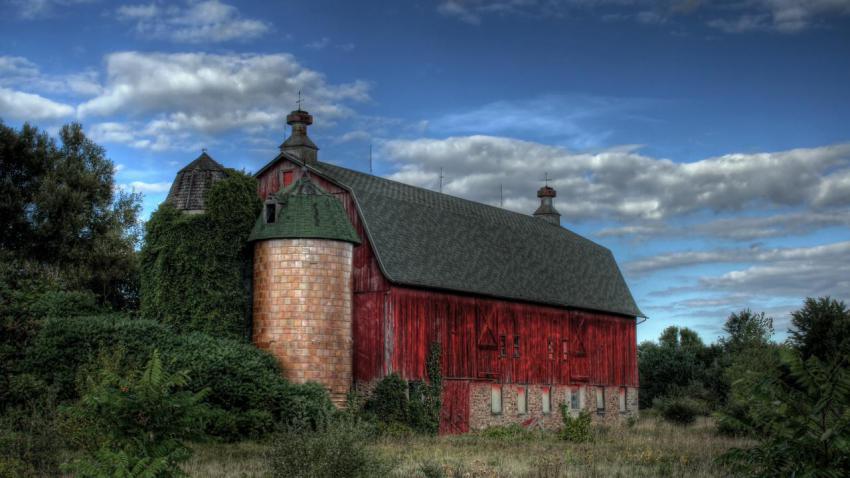 01383 oldredbarn 2560x1440