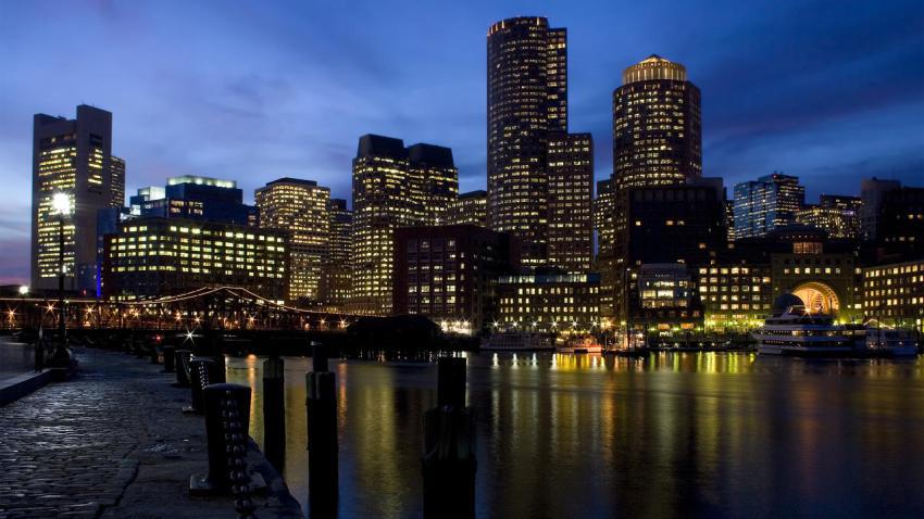 01483 alongtheharbor 2560x1440