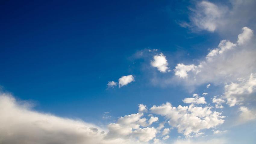 01533 intheclouds 2560x1440