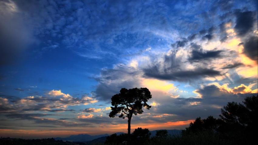 01536 dramaticsky 2560x1440