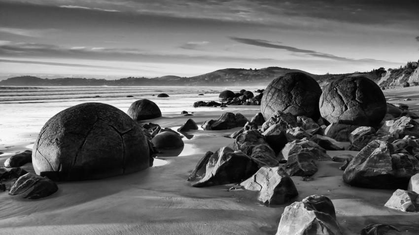 01925 planetmoeraki 2560x1440