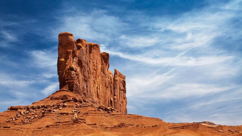 02121 monumental 2560x1440