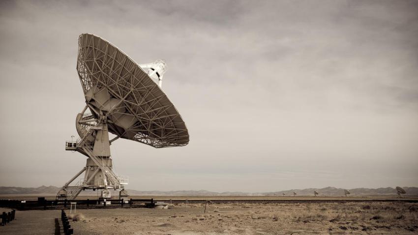 02125 verylargearray 2560x1440