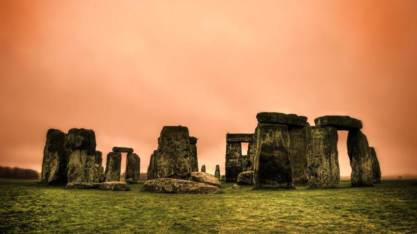 02137 stonehenge 2560x1440