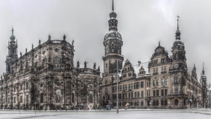 02184 theaterplatzdresden 2560x1440