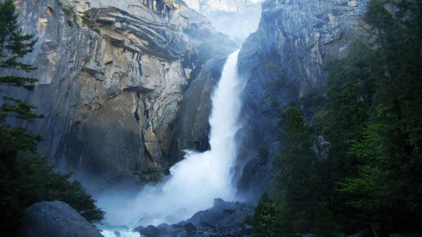 02291 yosemitefalls 2560x1440