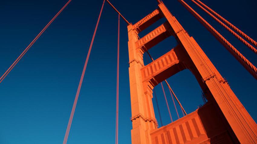 02500 goldengatetower 2560x1440