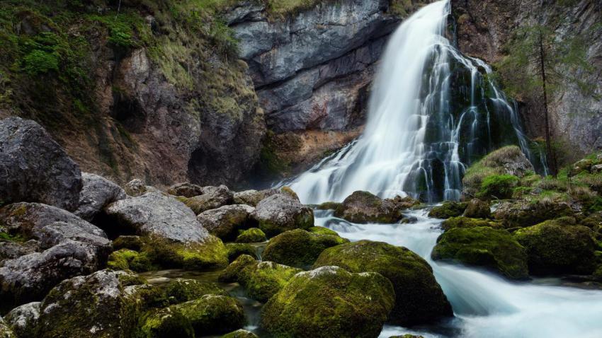 02593 gollingerwaterfall 2560x1440