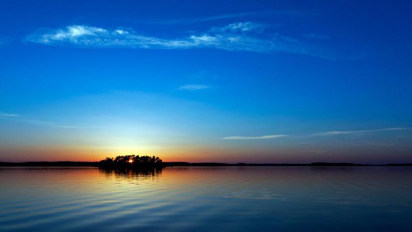 02677 bluemoment 2560x1440