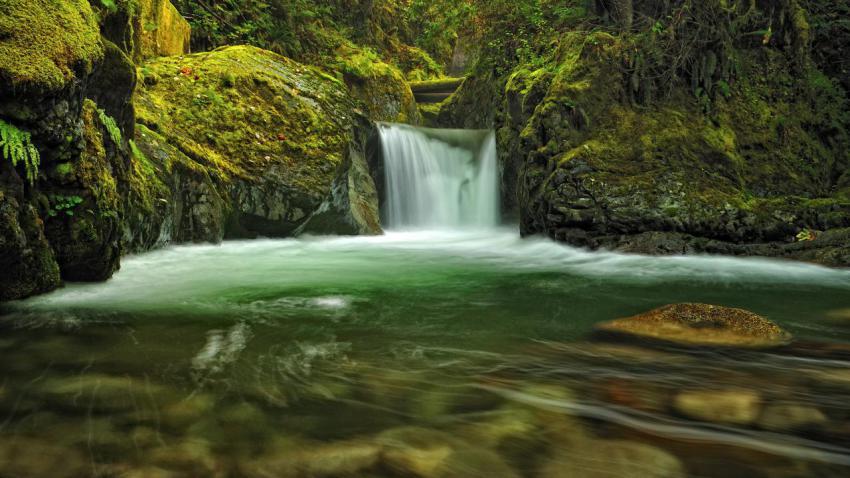 02774 teepeefalls 2560x1440